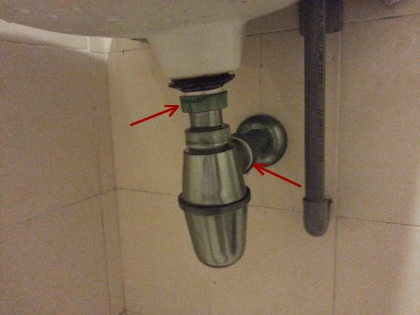 changing a kitchen sink trap