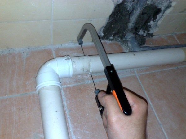 connecting drain pipes