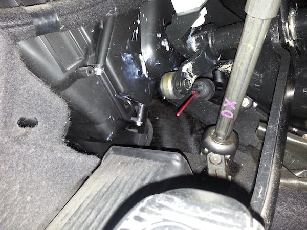 how to fix a squeaky clutch pedal