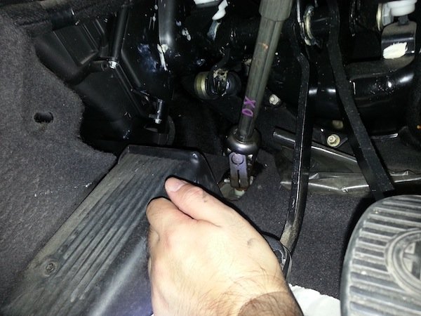 how to fix a squeaky clutch pedal