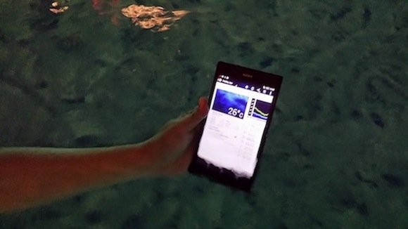 Sony Xperia Z Ultra in the water