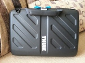 thule gauntlet macbook