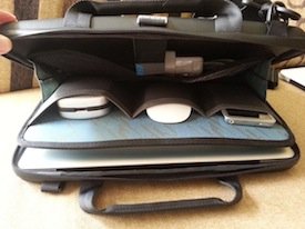 thule gauntlet macbook