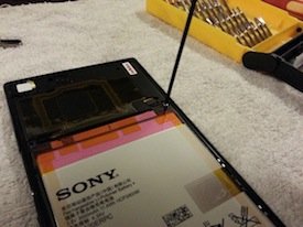 how to open a sony xperia