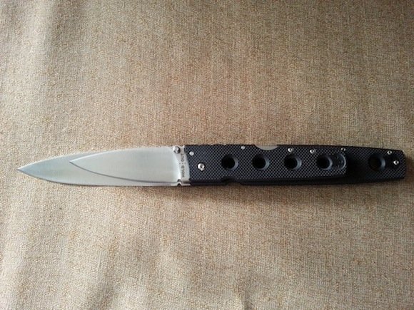 Cold Steel Hold Out 2