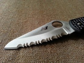 spyderco salt i