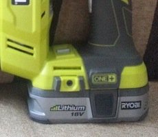 Ryobi P320