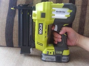 Ryobi P320