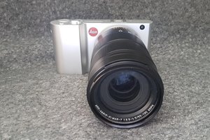 Leica T