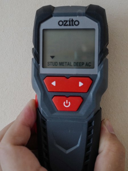 ozito stud detector