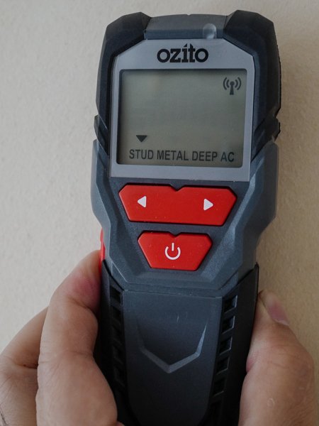 ozito stud detector