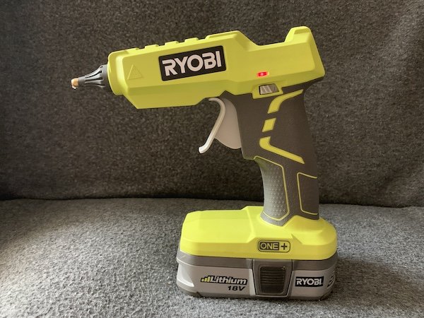 Ryobi P305 One+ 18V Lithium Ion Cordless Hot Glue Gun w/ 3