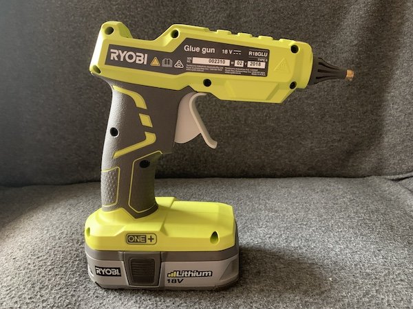 Ryobi P305 18V One+ Cordless Hot Glue Gun 