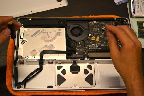 Replace MacBook Pro Keyboard