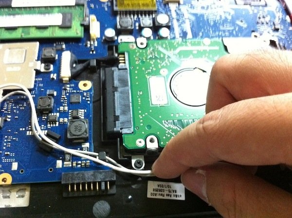 how to replace laptop hard drive