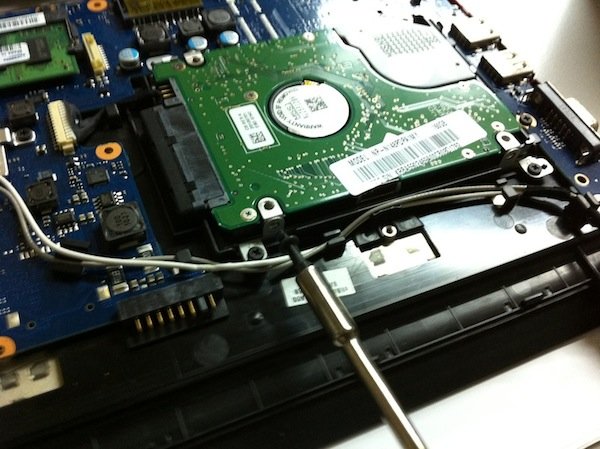 how to replace laptop hard drive