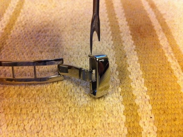 changing pin buckle to deployant buckle