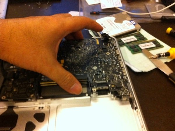 Replace MacBook Pro Keyboard