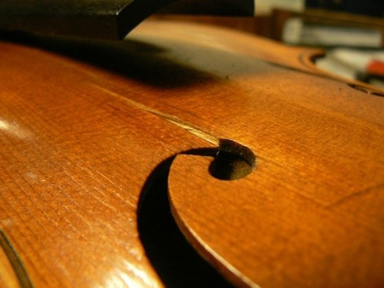 violin top crack repair